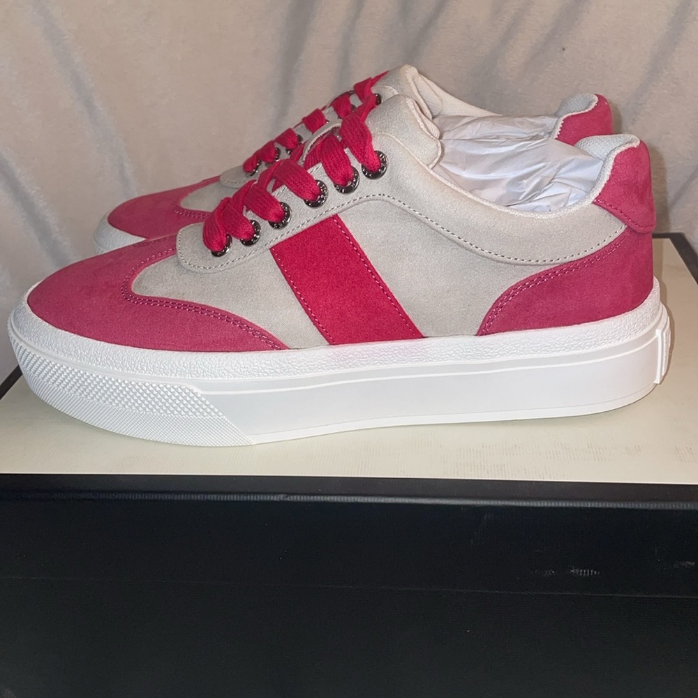 NWT J/SLIDES GABLE Pink/White Faux Suede Sneaker - Picture 8 of 11